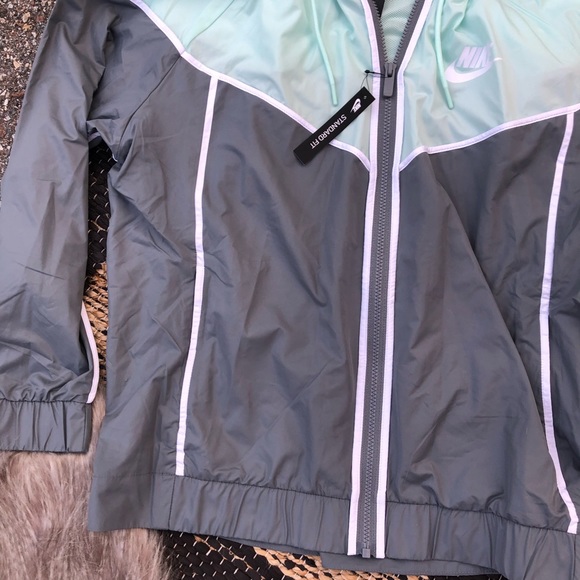 Nike | Windbreaker Running Jacket Windrunner XL - Picture 3 of 5